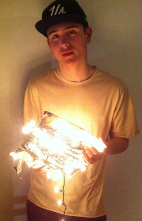 Nic_xmas lights_2015_lr